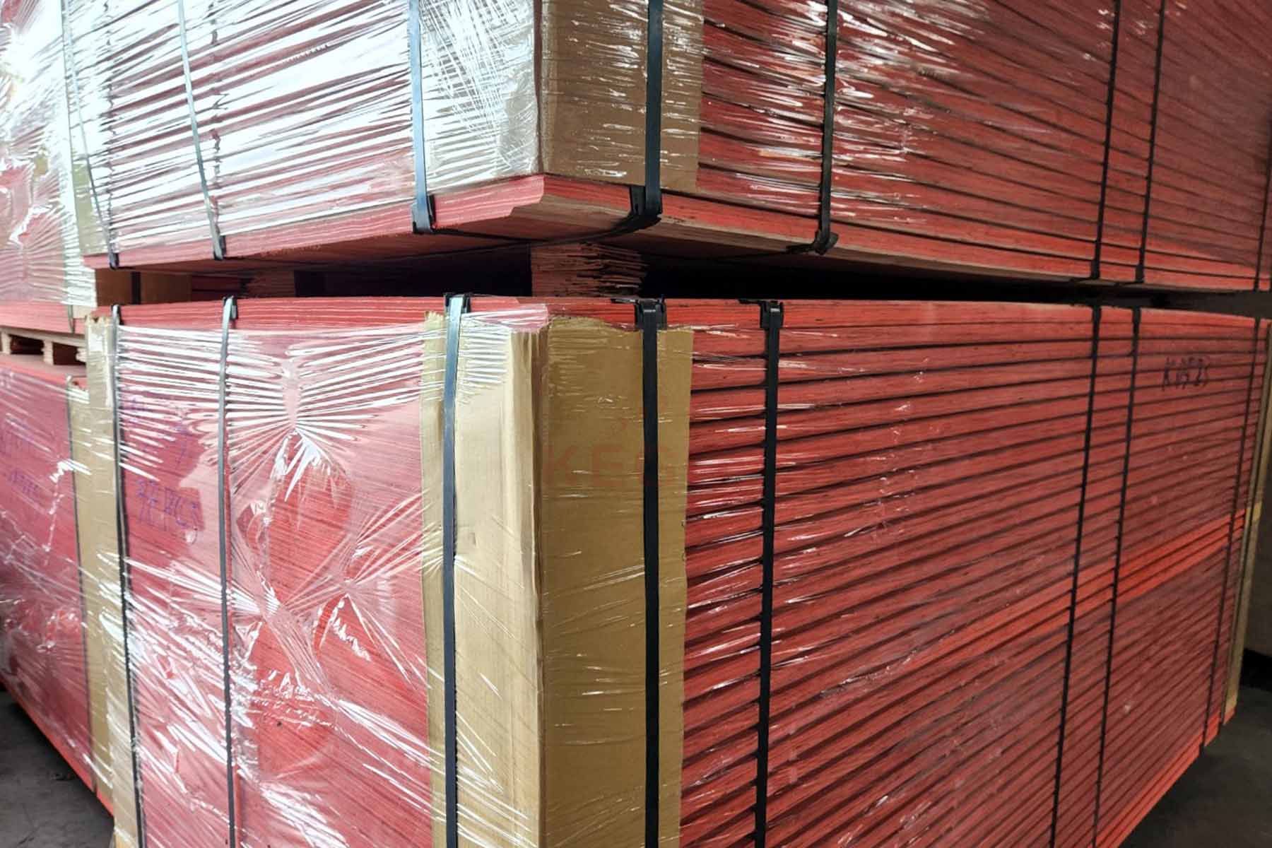 https://kego.com.vn/wp-content/uploads/2015/09/container-flooring-plywood-kego-7.jpg